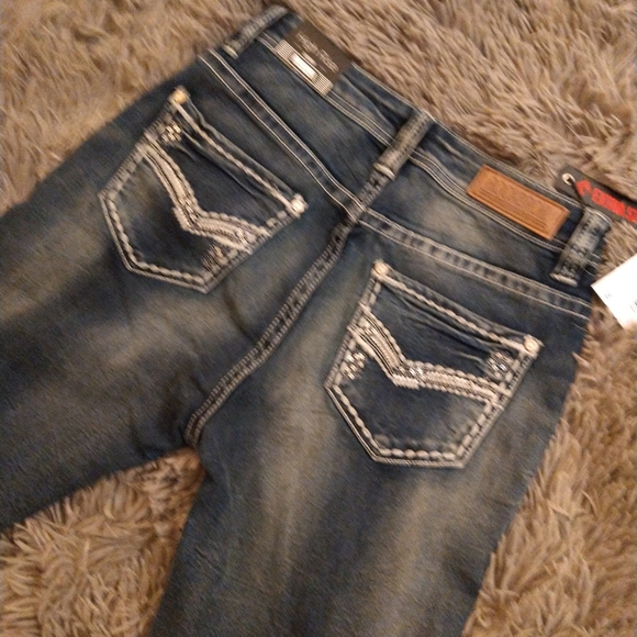 Jeans - Picture 4 of 5